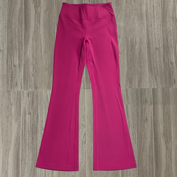 Lululemon Groove Super High-Rise Flare Pants Nulu Raspberry Coulis Size 8 NWT - Picture 2 of 4
